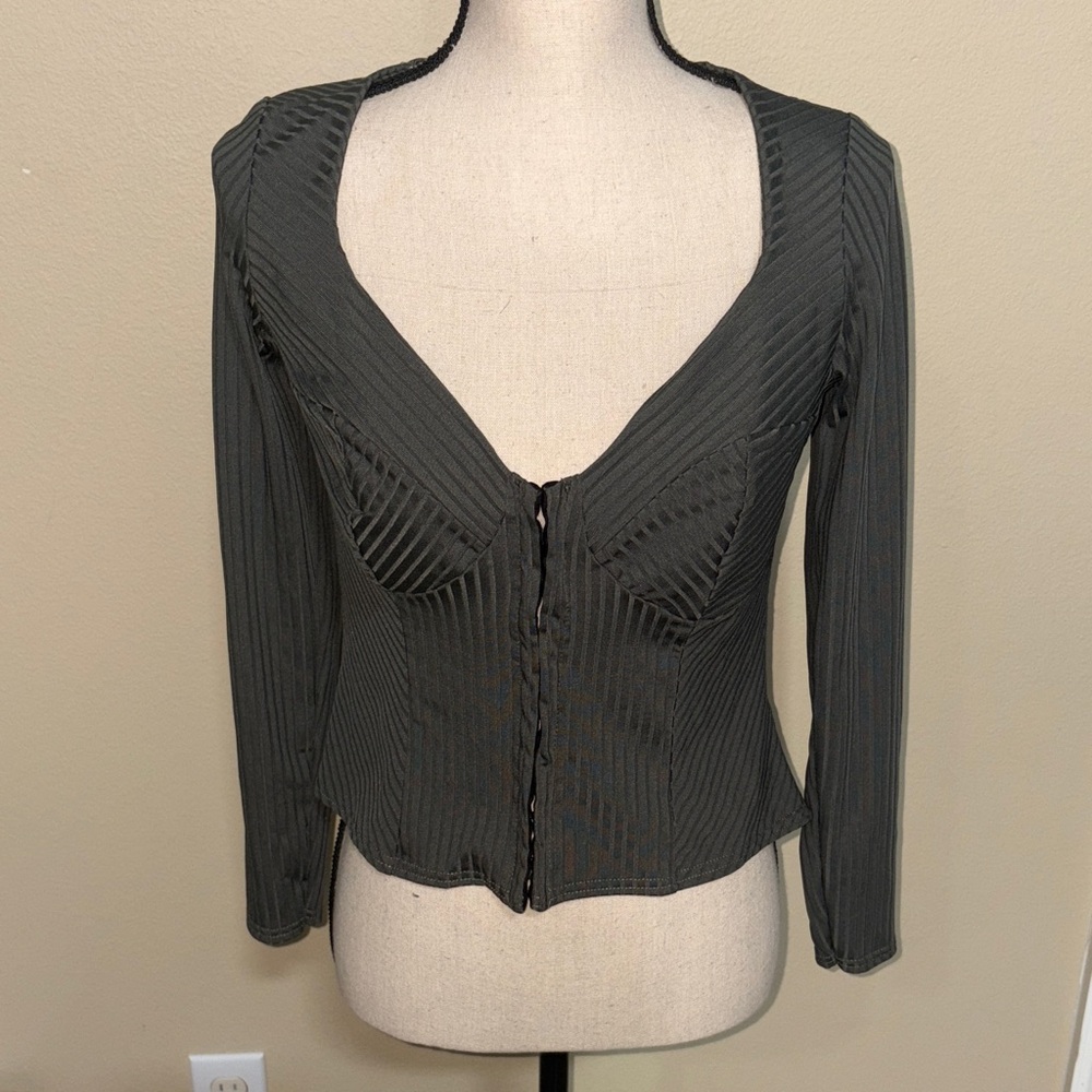 Boohoo Women's Long Sleeve Black Ribbed Button-Up Top